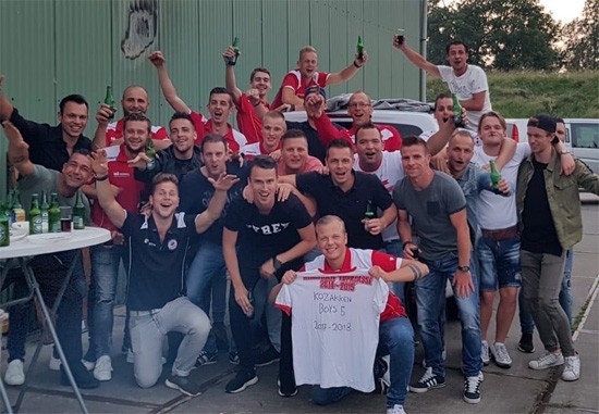 Kozakken Boys 4 - en 5 - kampioen