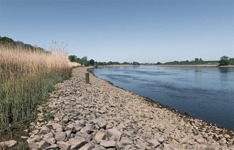 Waterschap Rivierenland voert maximaal water aan