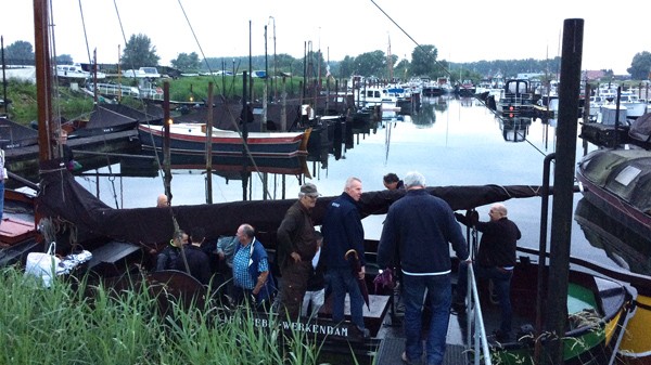 Twintig ondernemers trekken in alle vroegte Biesbosch in